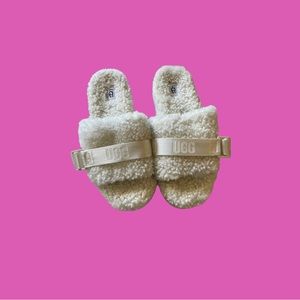 White Ugg’s sandal slippers size 10